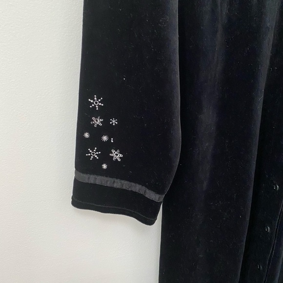 Disney Mickey Mouse Velvet Midi Dress - Picture 5 of 5